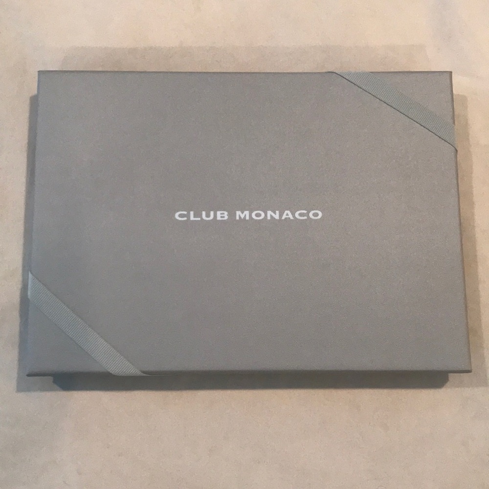 Club Monaco Box